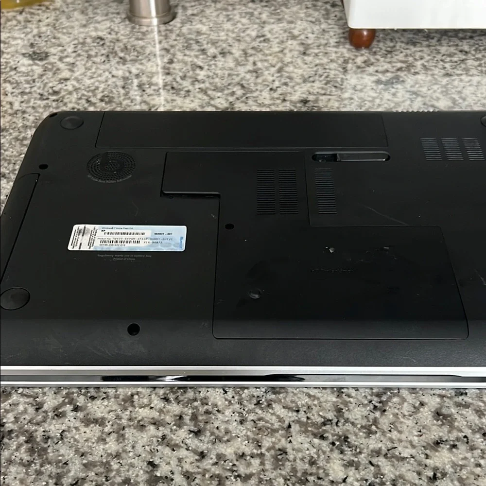 HP Black Laptop Beats Audio (needs fixing)